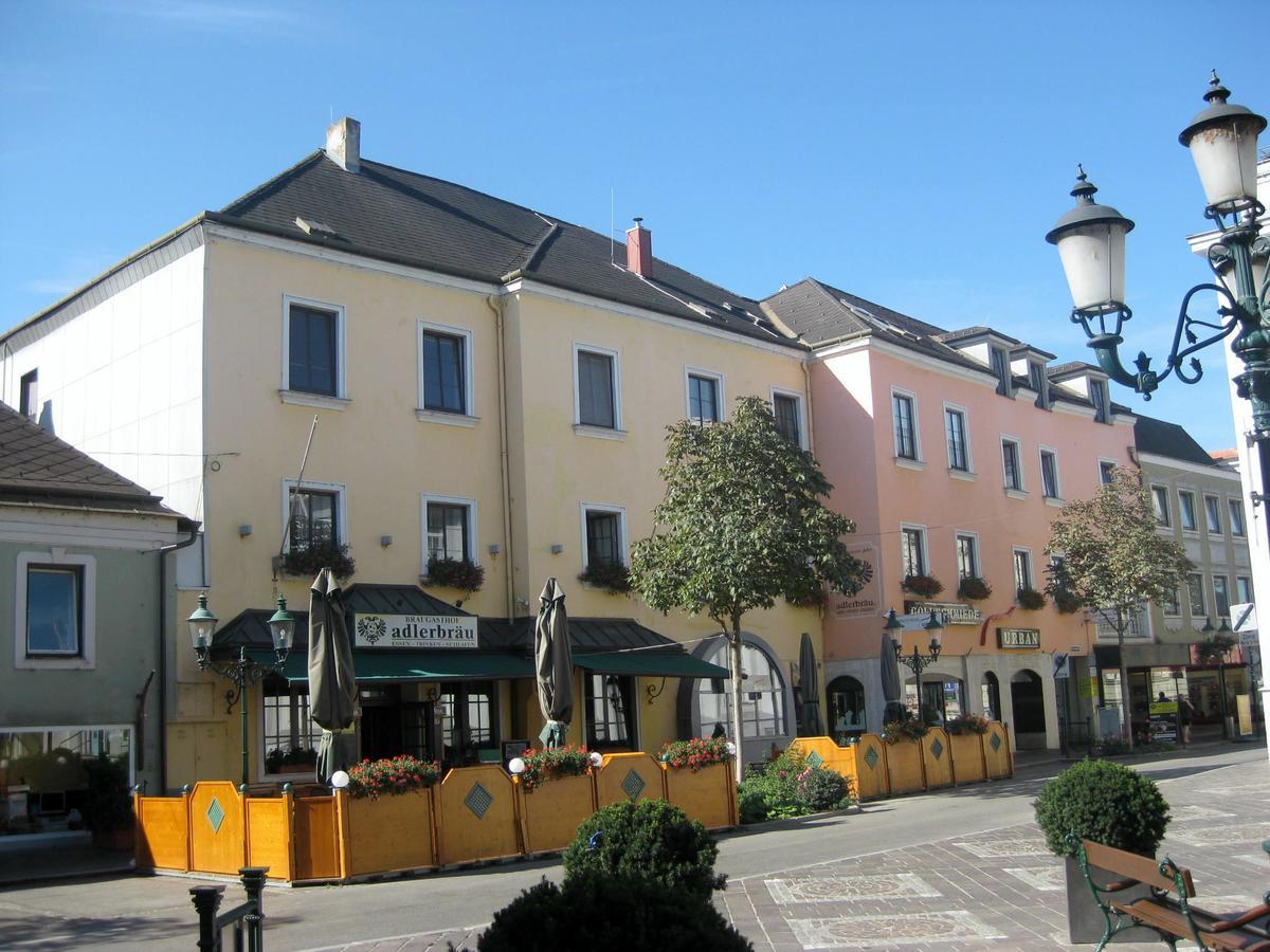 Zum Schwarzen Adler Apartment Tulln An Der Donau Exterior photo